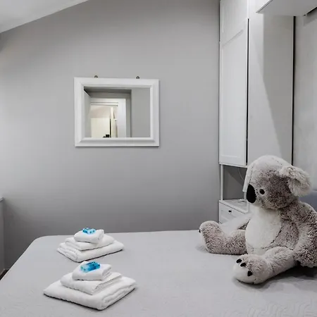 La Terrazza Nel Cuore Di Апартаменты *